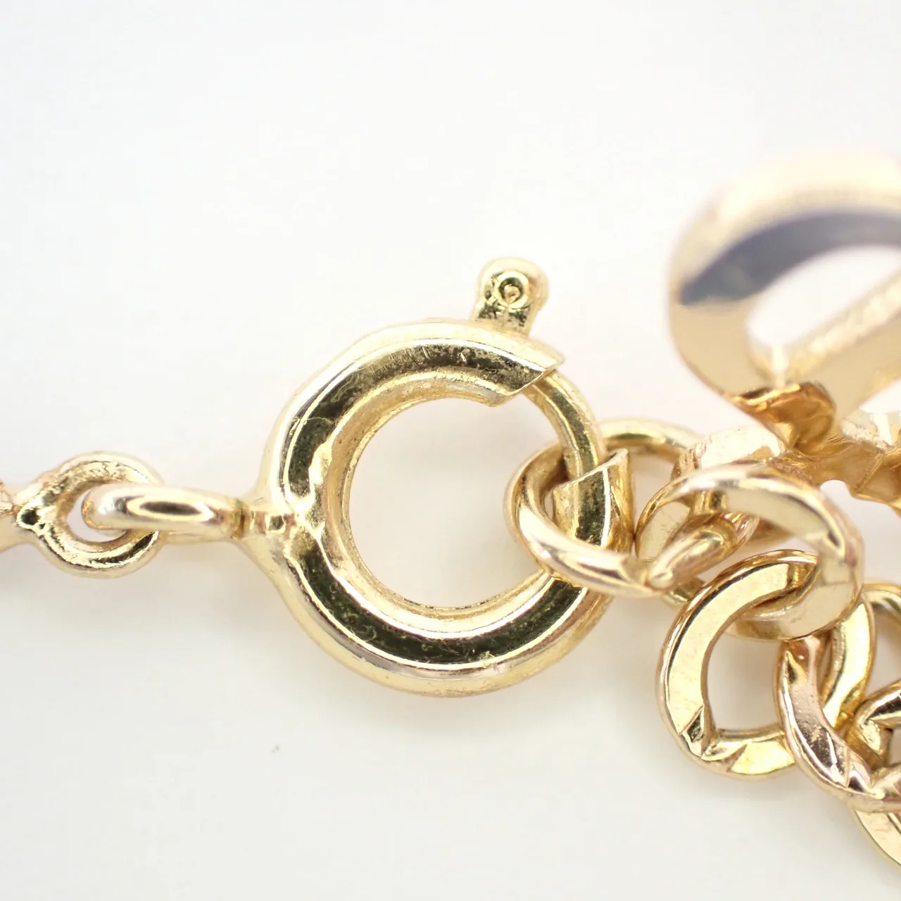 DIOR LOGO TWIST CIRCLE NECKLACE view 5