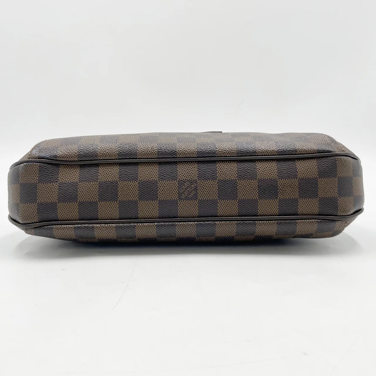 LV DAMIER THAMES PM view 4