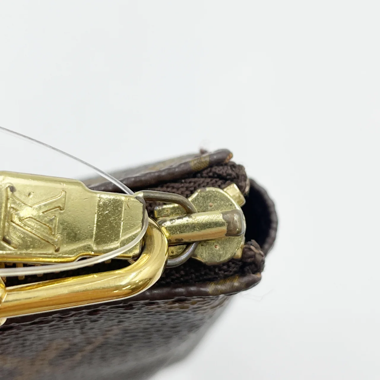 LV MONOGRAM POCHETTE ACCESOIRE view 9