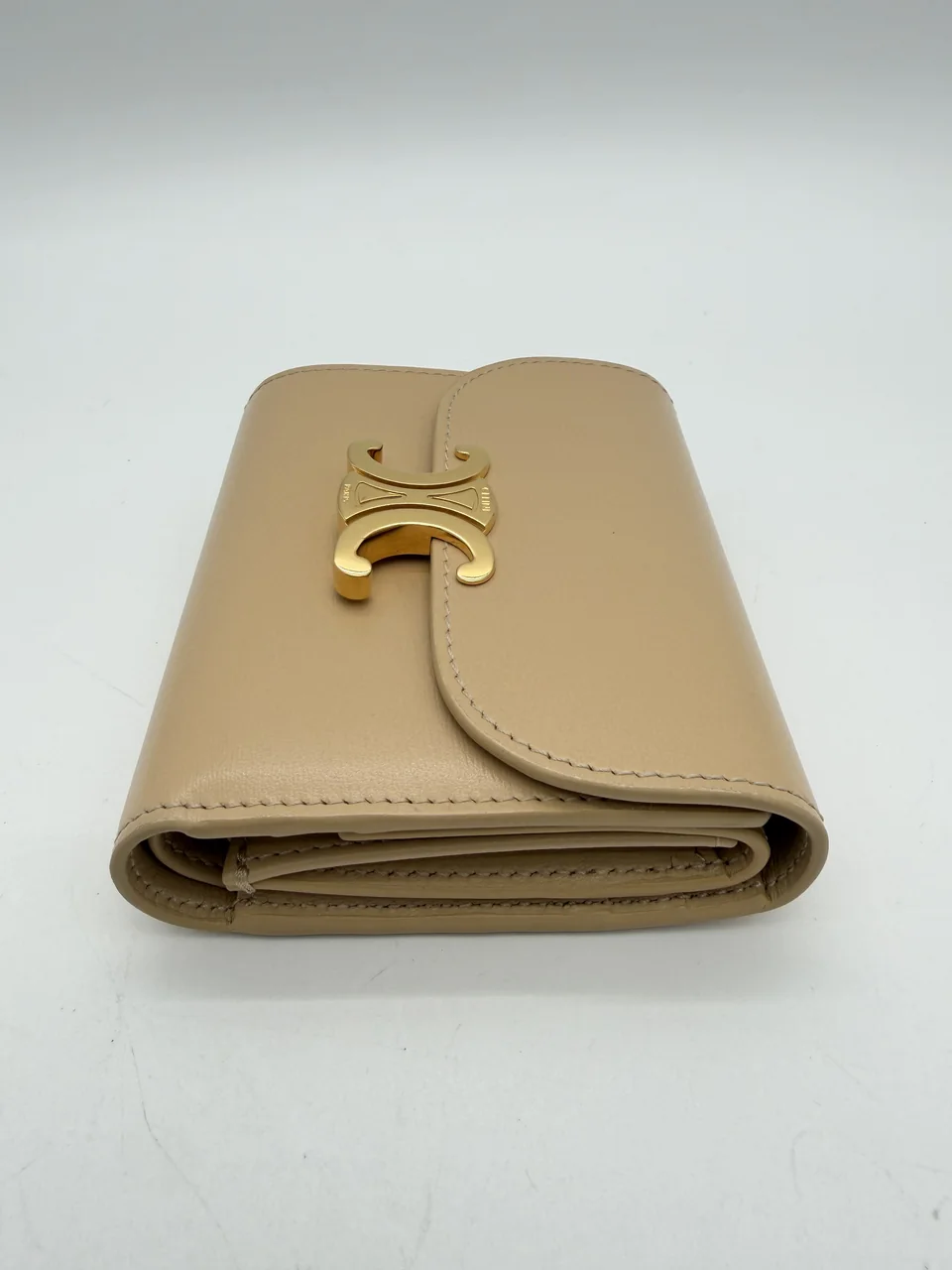 CELINE TRIOMPHE WALLET (BEIGE) view 5
