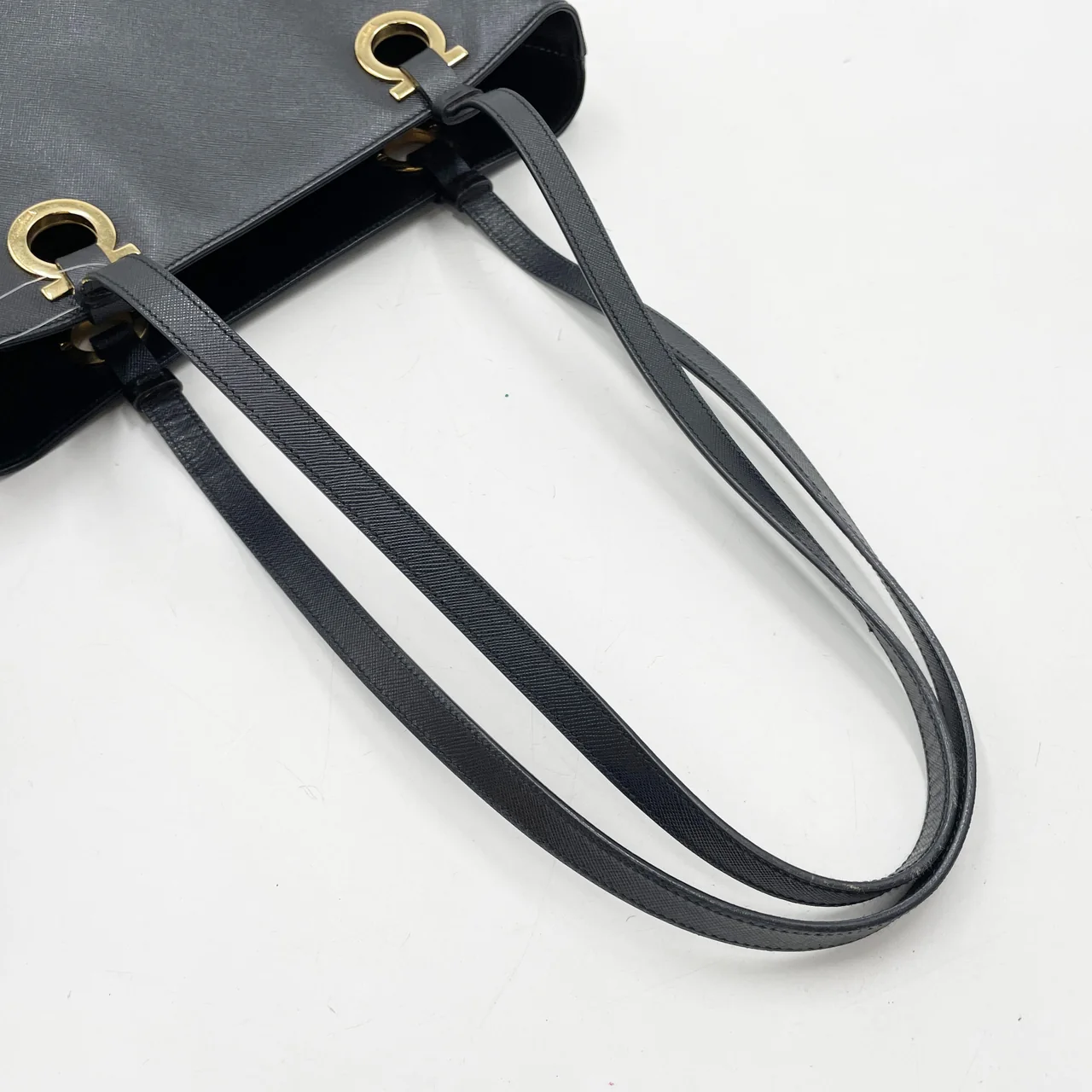 SALVATORE FERRAGAMO GANCINI TOTE BAG (BLACK) view 8