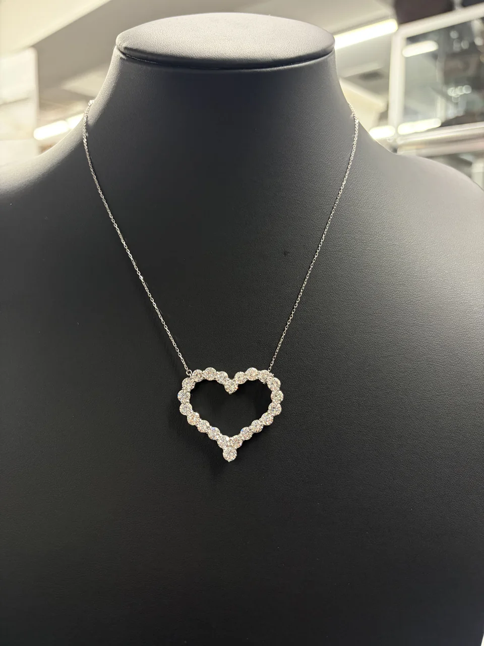 K18WG NATURAL DIAMOND D5.00CT OPEN HEART NECKLACE WITH CERT view 3