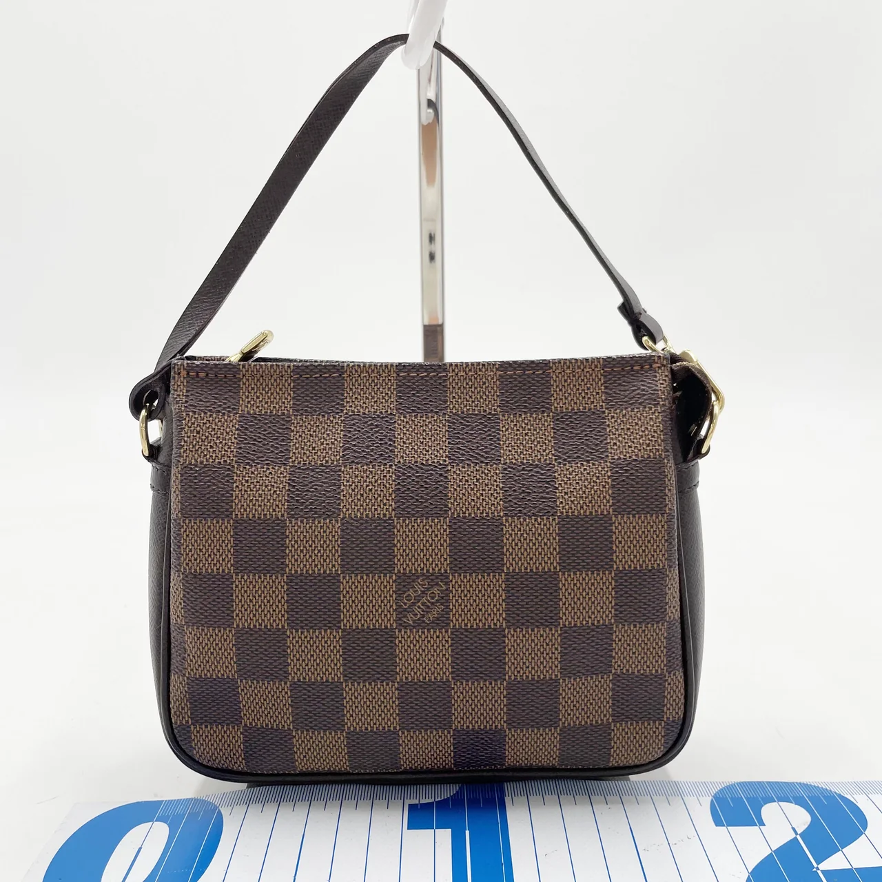 LV DAMIER TROUSSE MAKEUP view 7