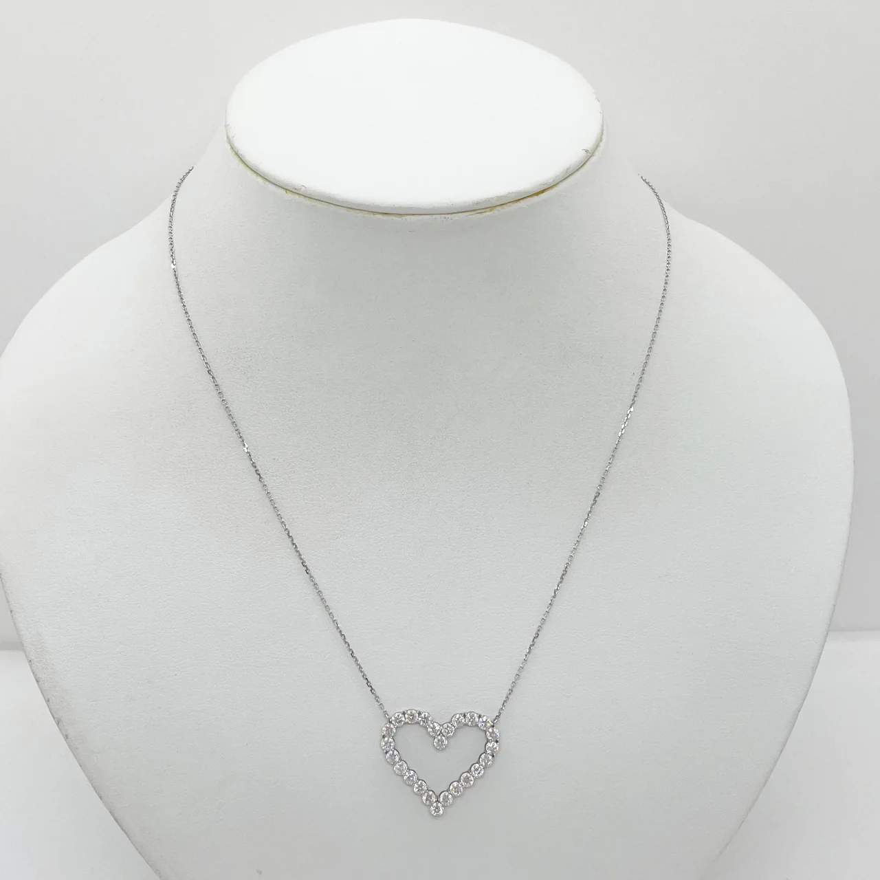 AU750 HEART NECKLACE 2.8G view 4