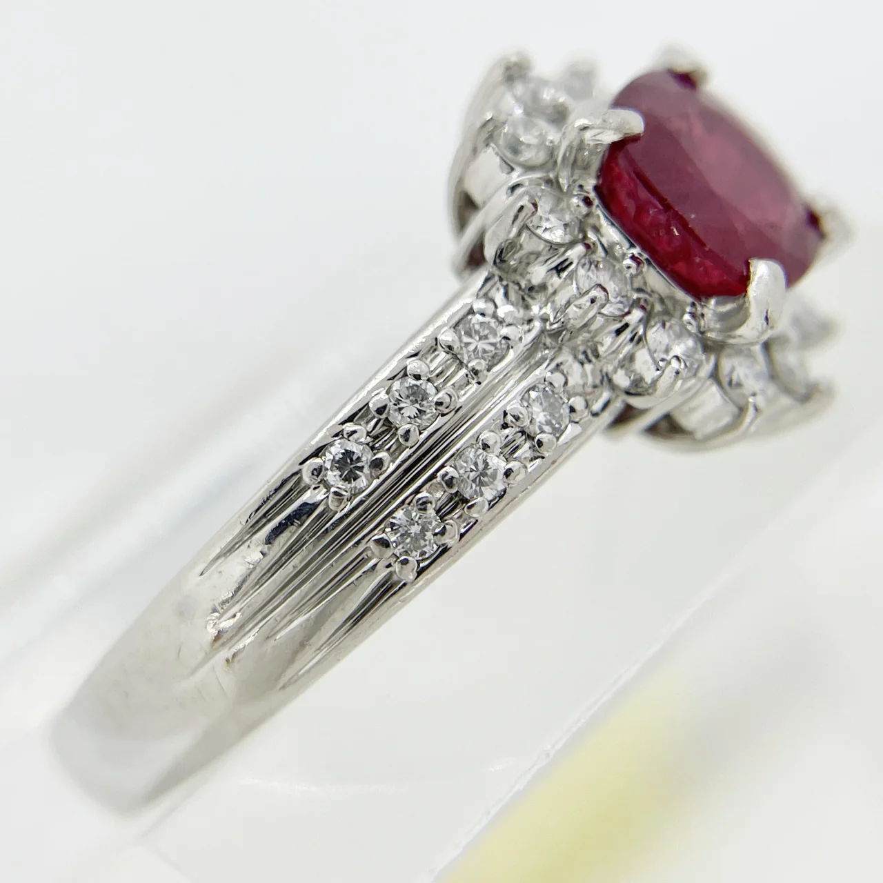 PT900 RUBY RING R1.09CTS FD0.26CT 6.4G view 6