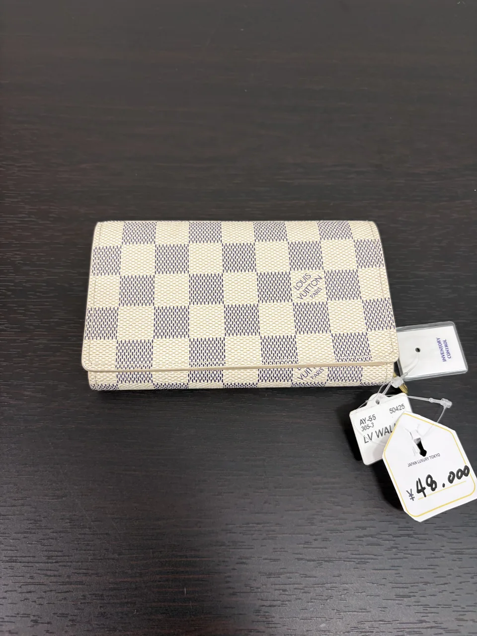 LV WALLET