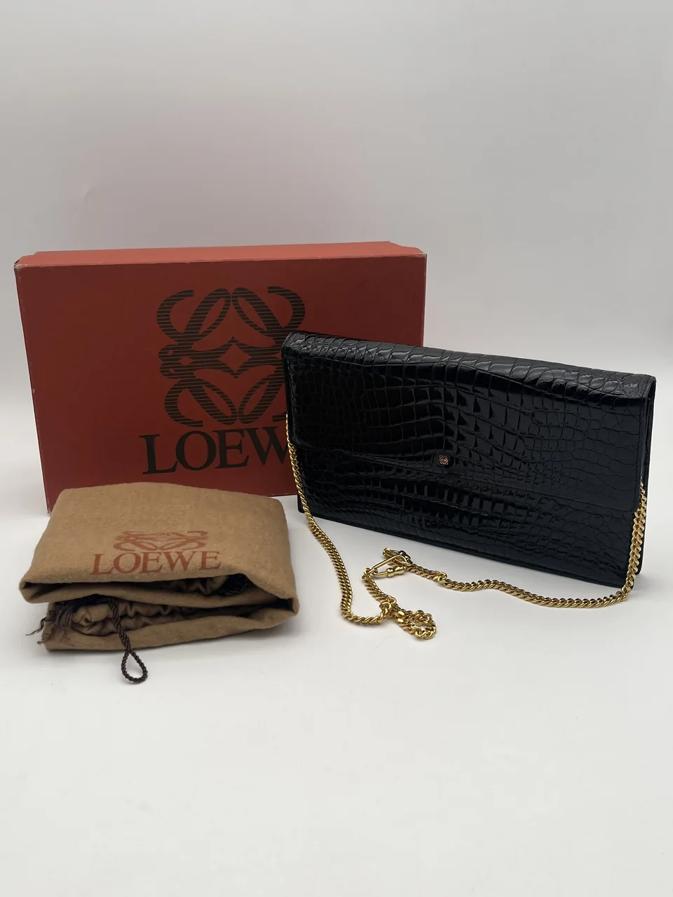 LOEWE CHAIN SHOULDER BAG