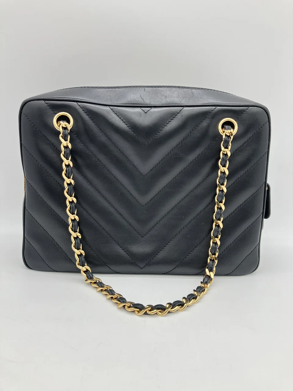 CHANEL V-STITCH CHAIN SHOULDER BAG view 2