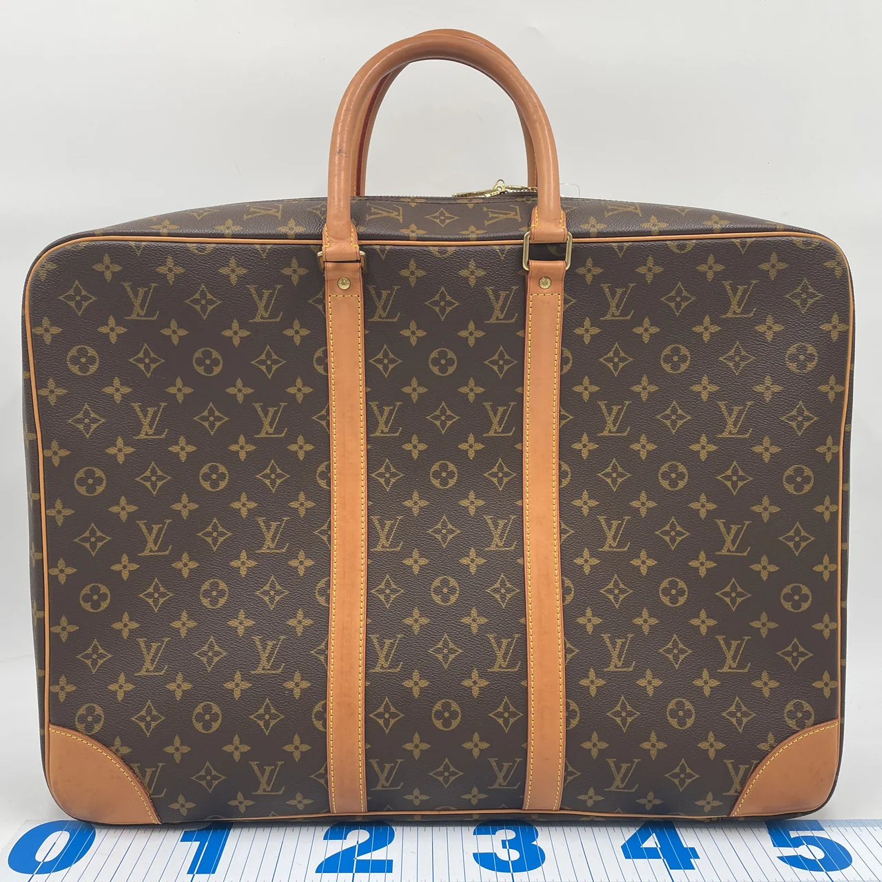 LV MONOGRAM SIRIUS 55 view 12