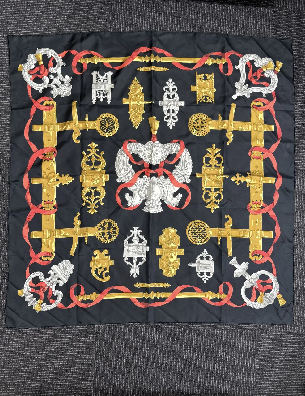 HERMES SCARF view 3