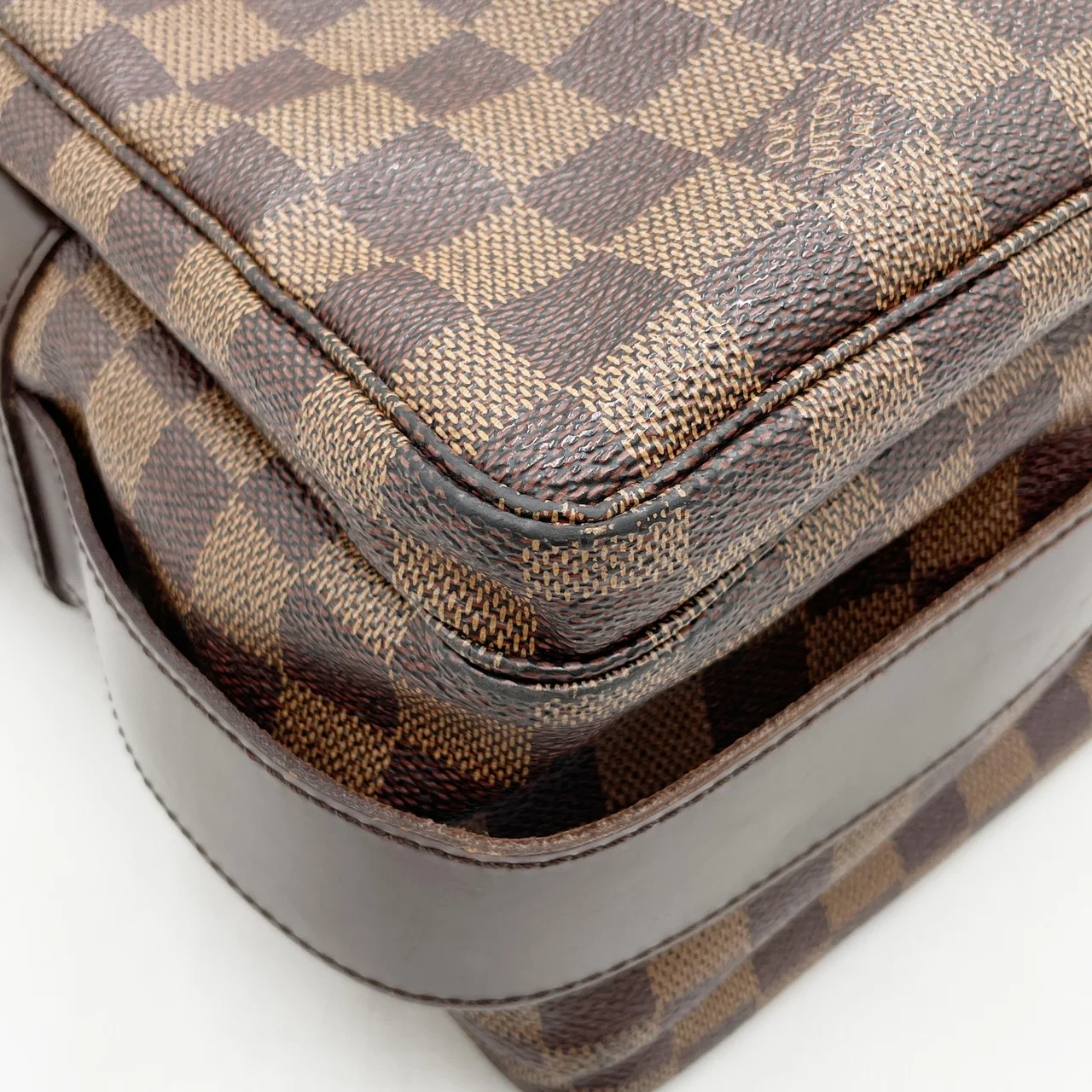LV DAMIER NAVIGLIO view 5