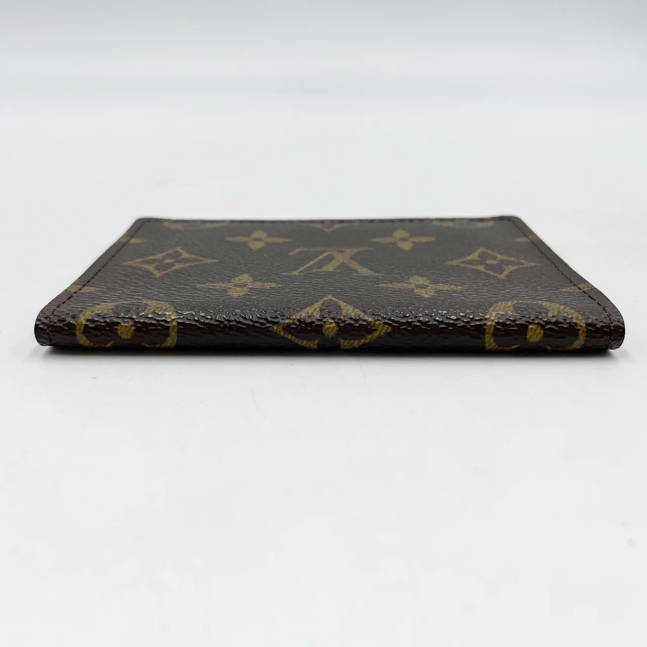 LV MONOGRAM PORTE VERICAL view 4