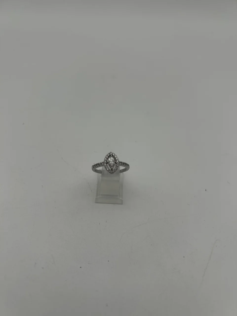 PT900 DIAMOND RING D0.222CT FD0.20CT 3.0G view 3