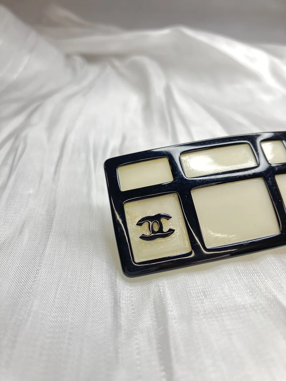 CHANEL COCO MARK RIBBON hover