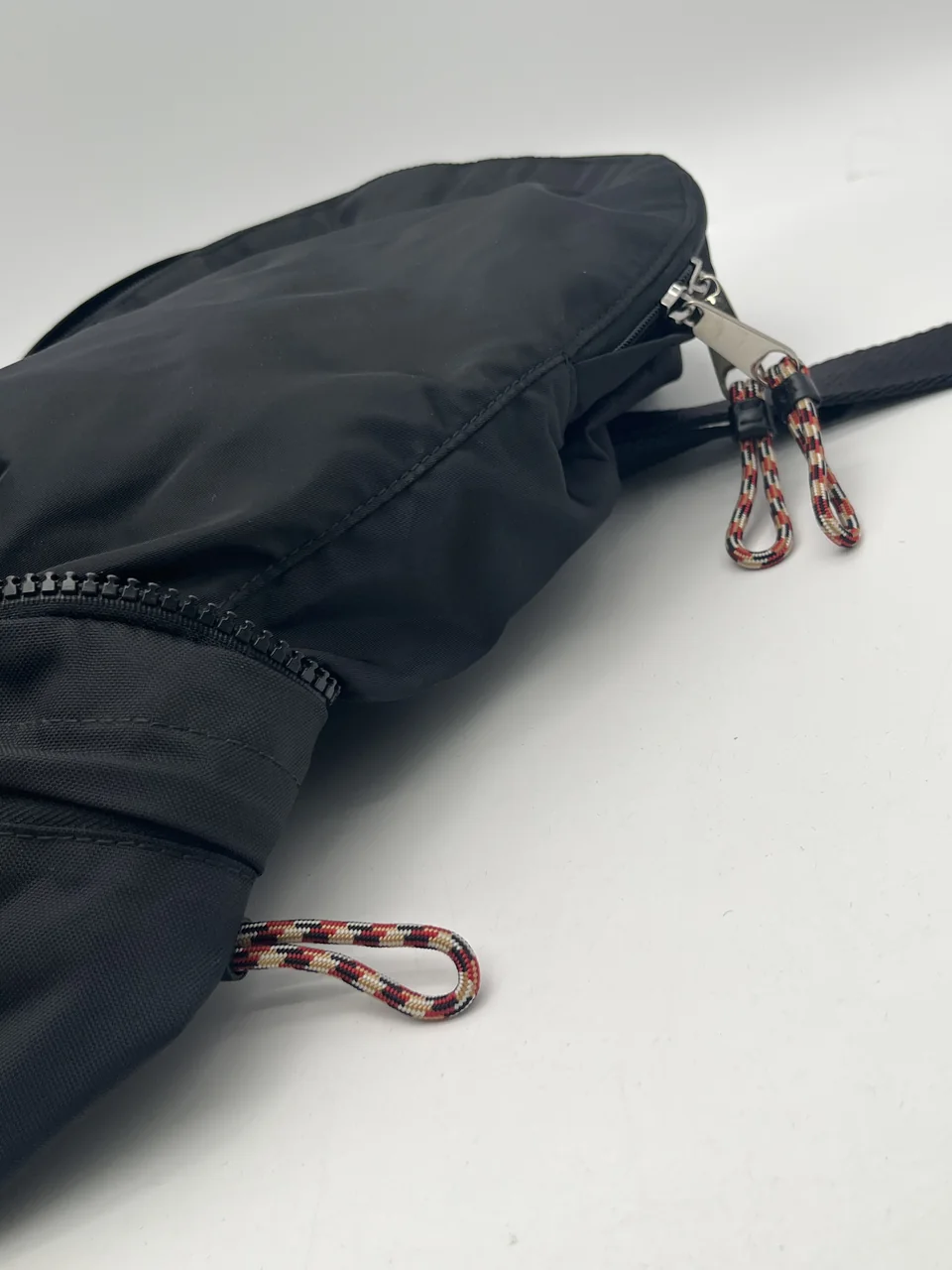 BURBERRY TWO-WAY BACKPACK (BLACK) view 7