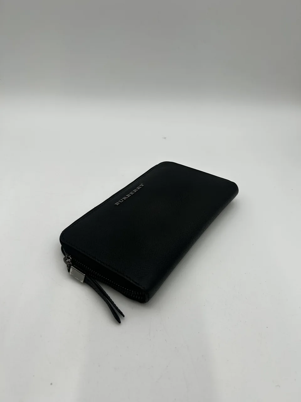 BURBERRY ROUND ZIP LONG WALLET (BLACK) view 4