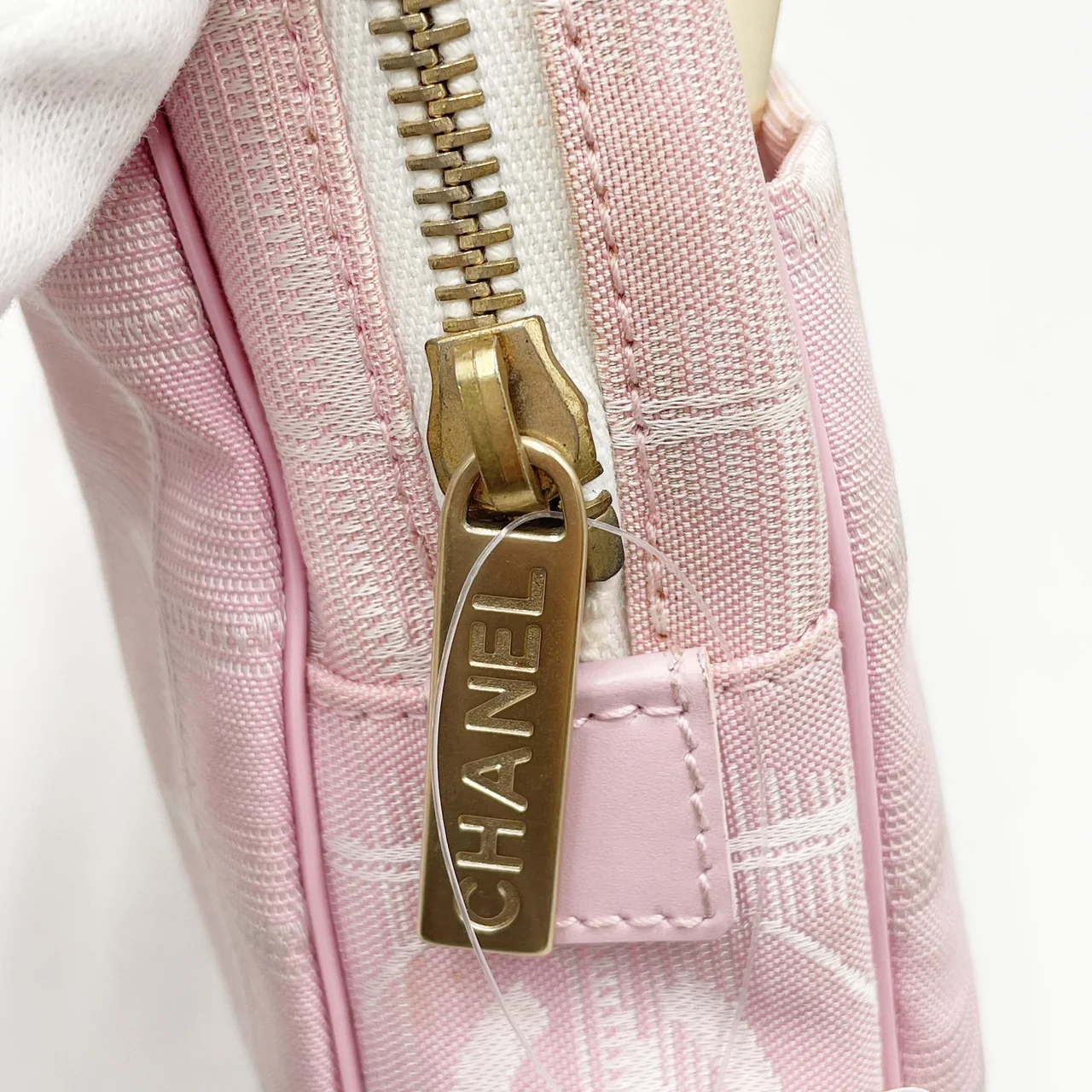 CHANEL NEW TRAVEL LINE SHOULDER BAG (8 SERIAL CODE) view 8