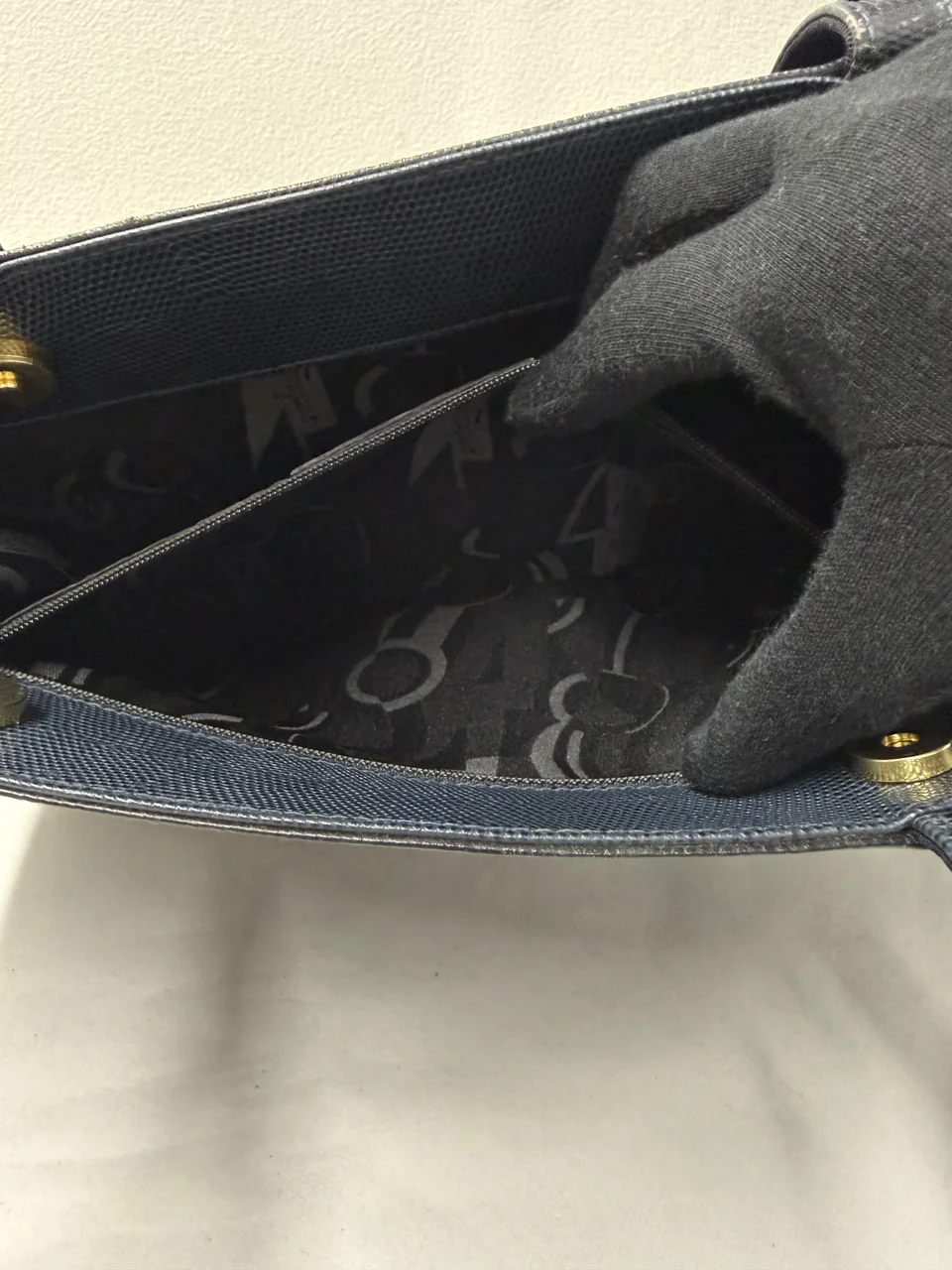 SALVATORE FERRAGAMO TOTE BAG view 10