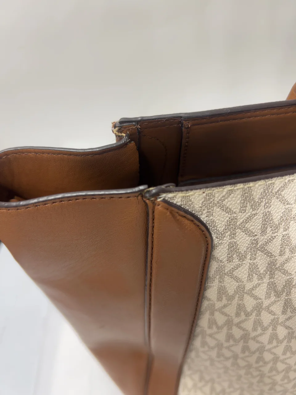 MICHAEL KORS BAG view 4