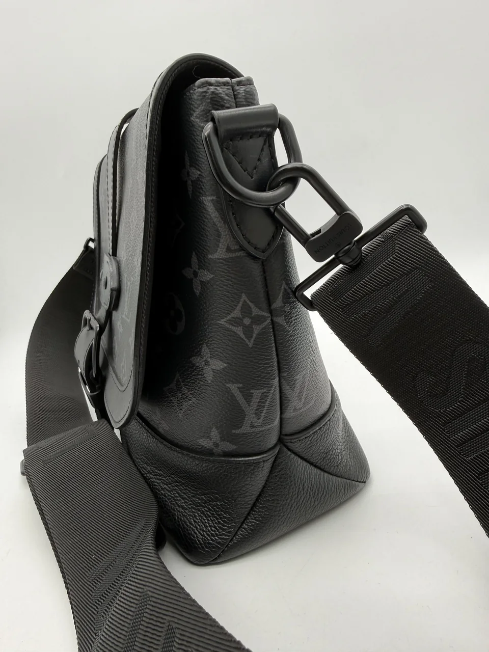 LV MONOGRAM ECLIPSE SAUMUR MESSENGER view 12