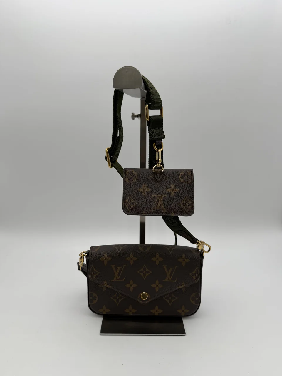 LV MONOGRAM M80091 hover