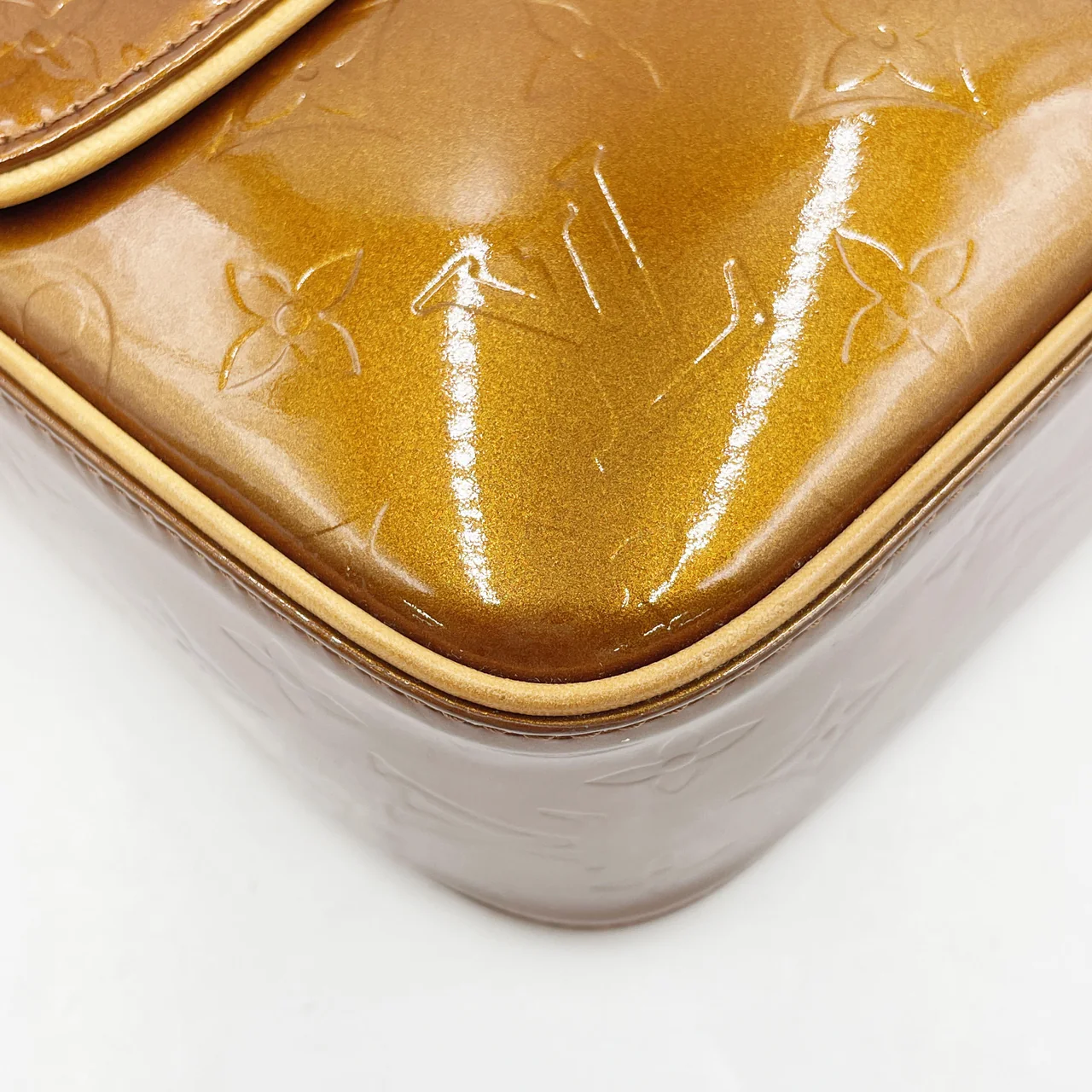 LV VERNIS CHRISTIE GM view 9