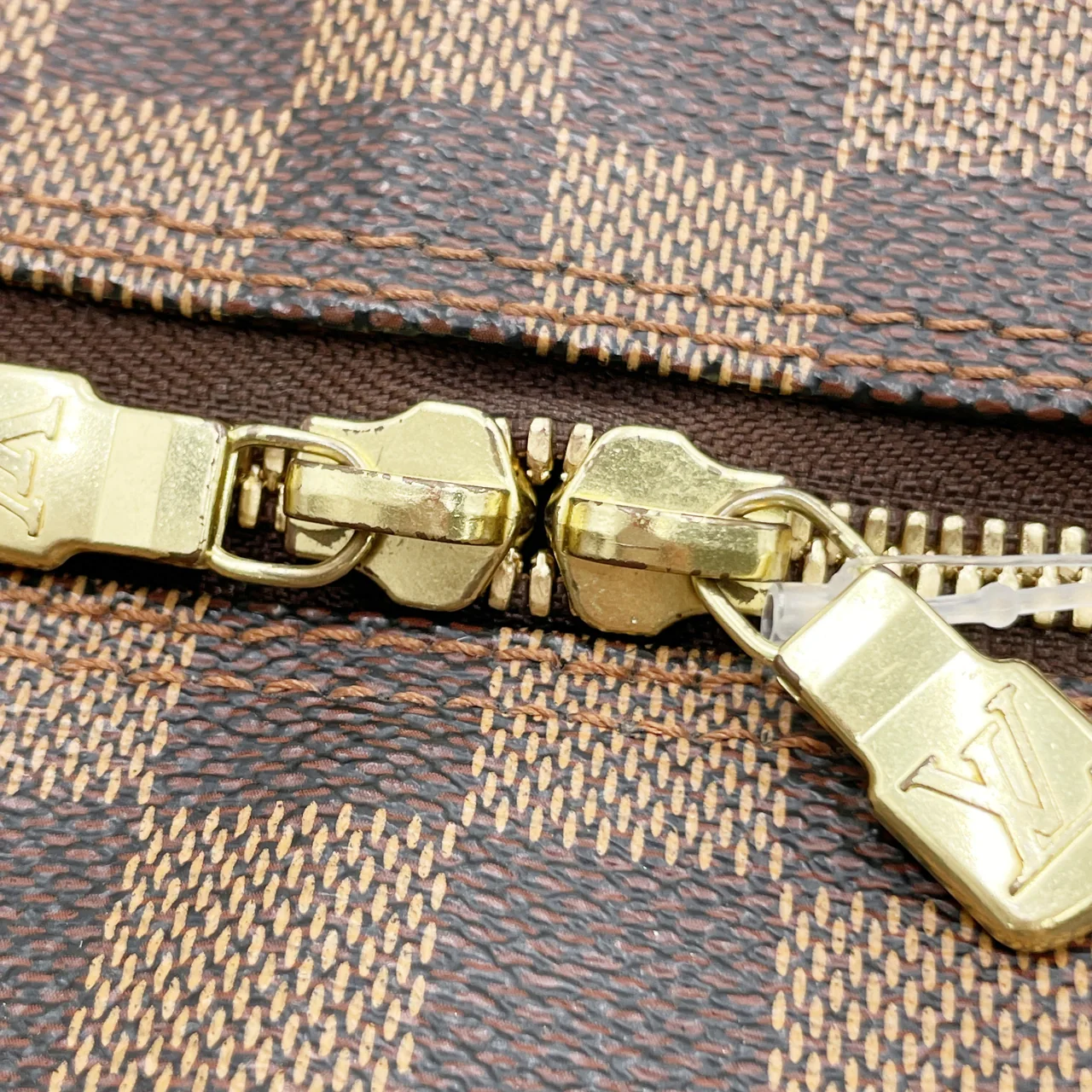 LV DAMIER NAVIGLIO view 8