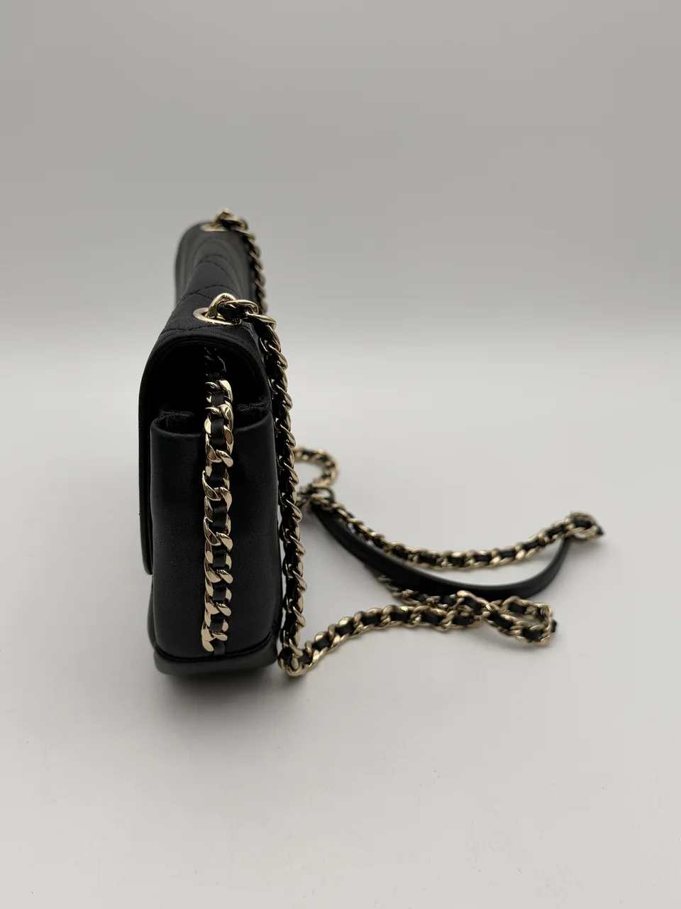 CHANEL CALF SKIN CHAIN SHOULDER BAG (26 SERIAL CODE) view 3