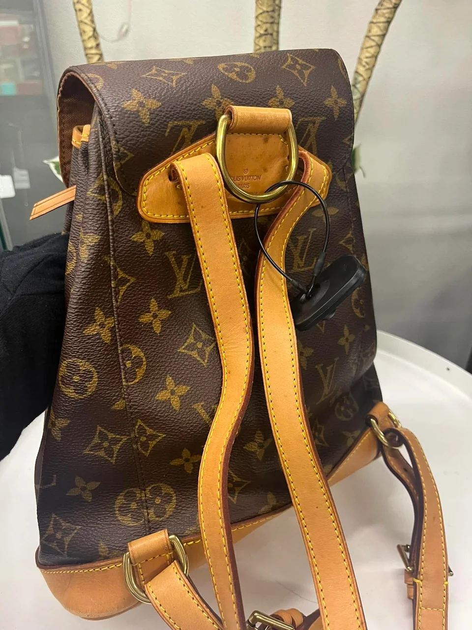 LV MONOGRAM MONTSOURIS MM view 3