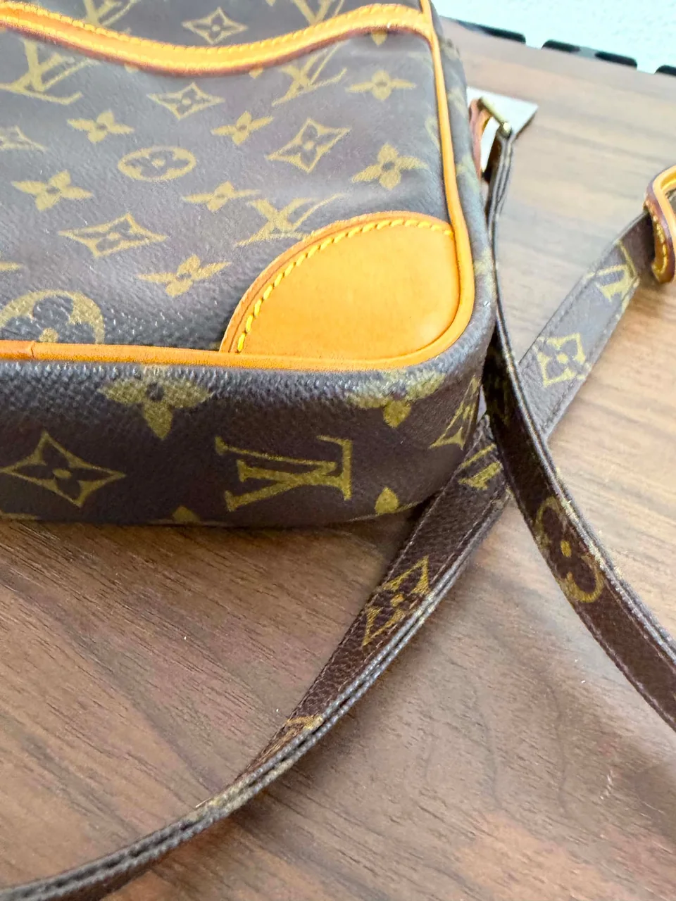 LV MONOGRAM DANUBE photo 6