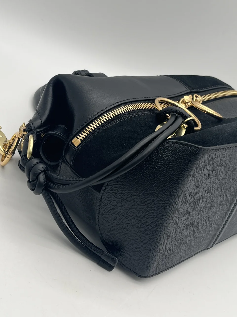 CHLOE SHOULDER BAG (BLACK) view 6