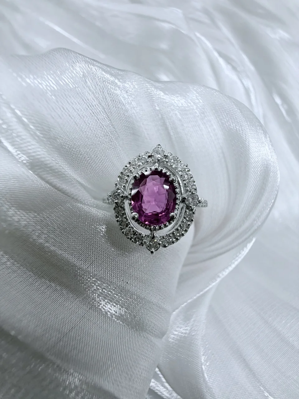 PT900 MOZAMBIQUE NON-HEATED RUBY RING R1.03CTS FD0.34CT 5.14G WITH GIA CERT.