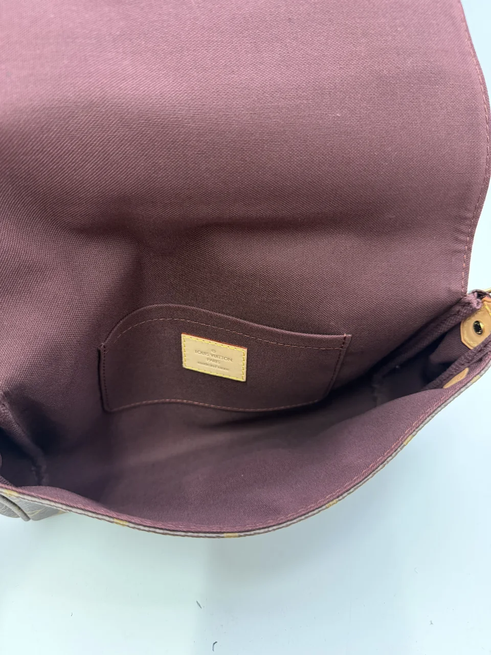 LV MONOGRAM FAVORITE MM view 3