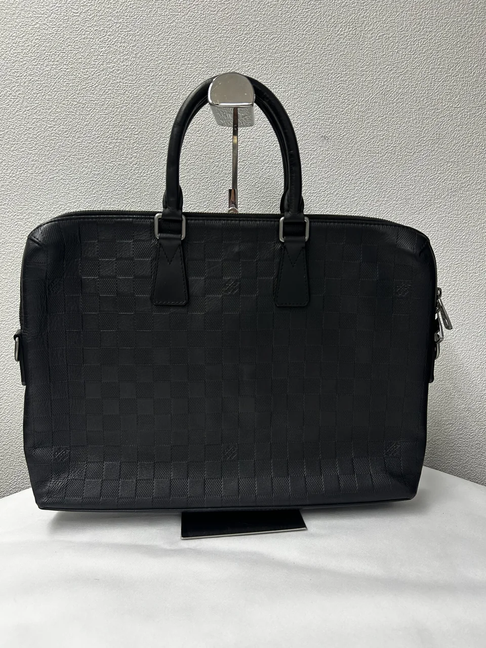 LV INFINI DOCUMENT JOUR