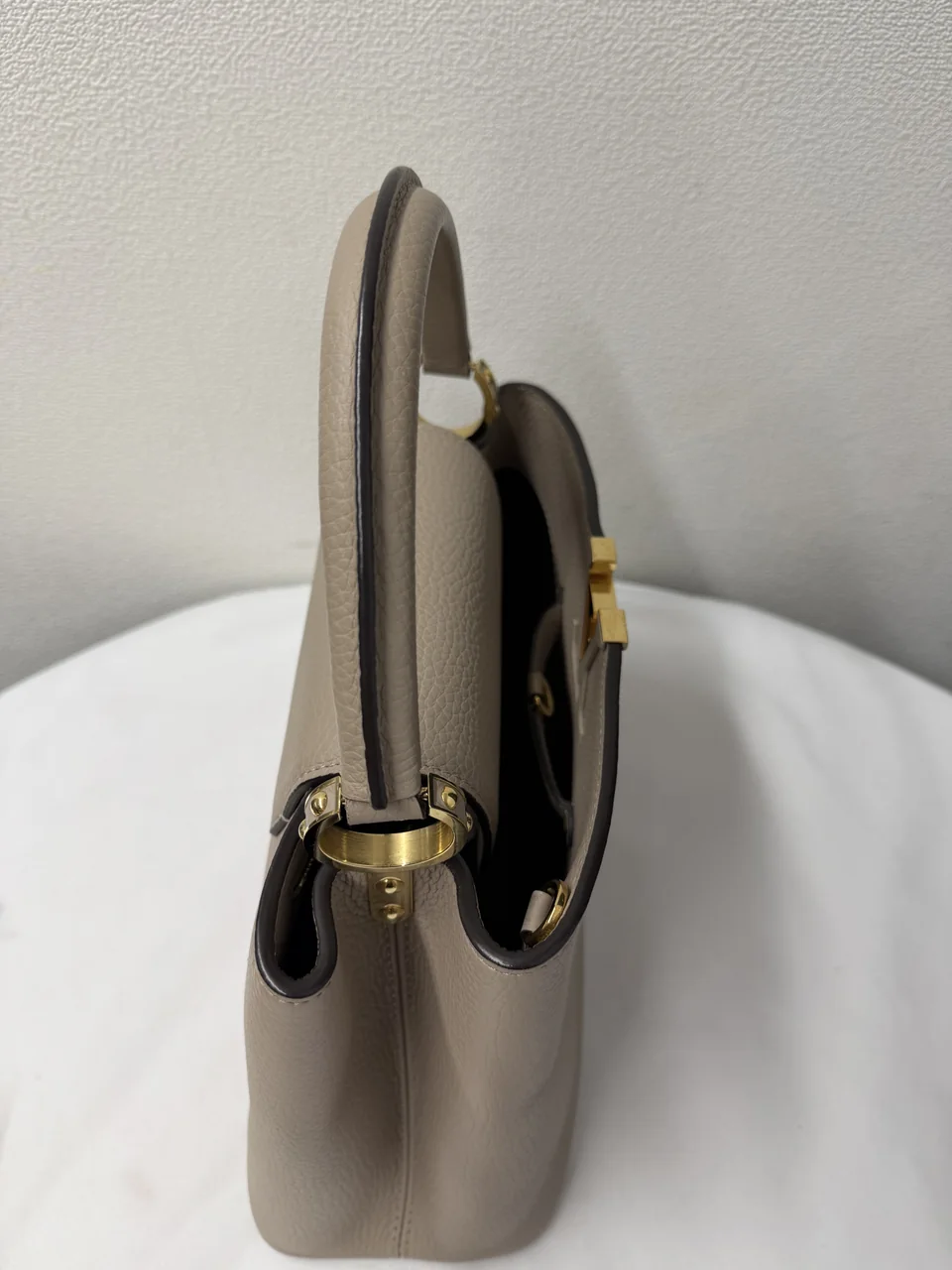 LV TAURILLON CAPUCINES MM view 9