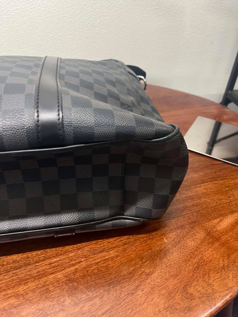 LV GRAPHITE N51192 view 6