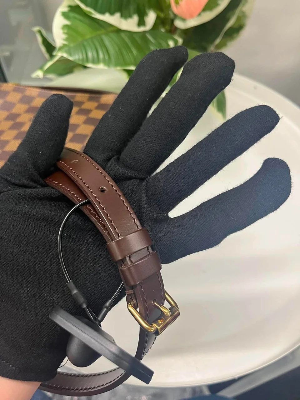 LV DAMIER MUSETTE TANGO LONG view 4