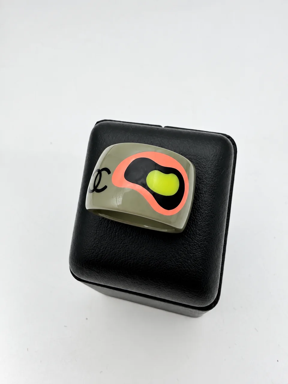 CHANEL RING view 3
