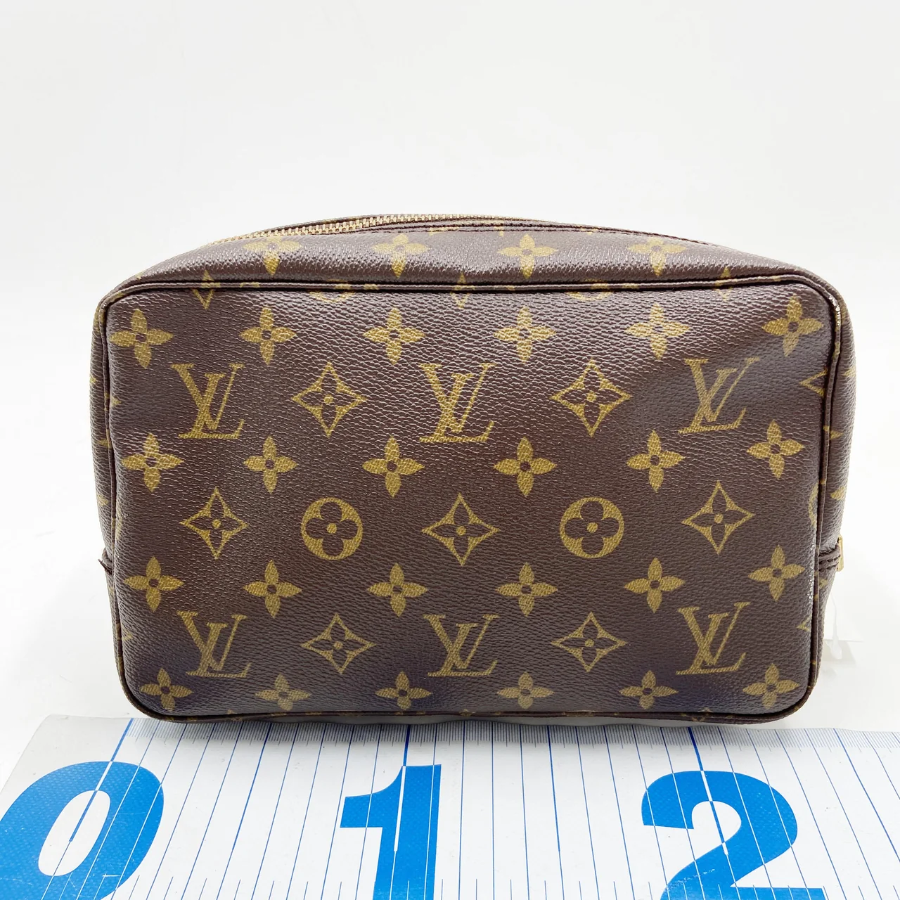 LV MONOGRAM TROUSSE TOILETTE 23 hover