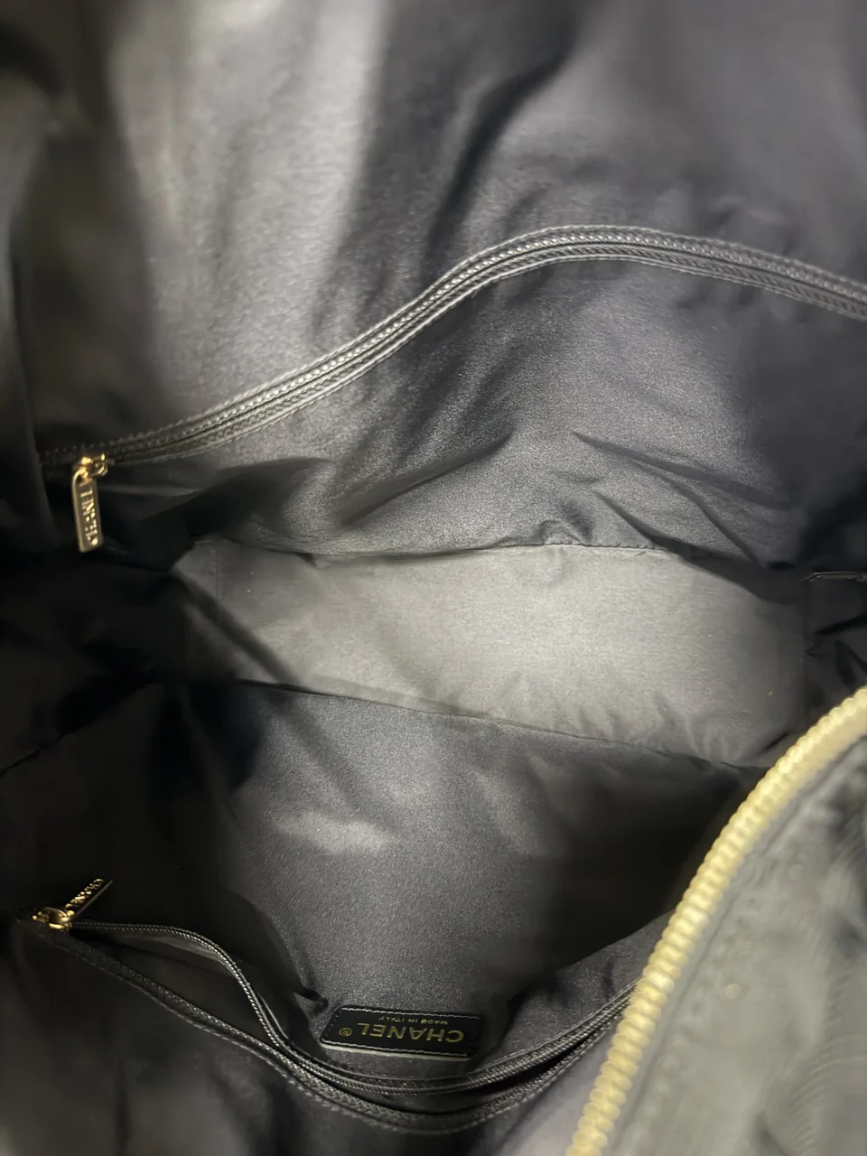 CHANEL NEW TRAVEL LINE TOTE MM view 7