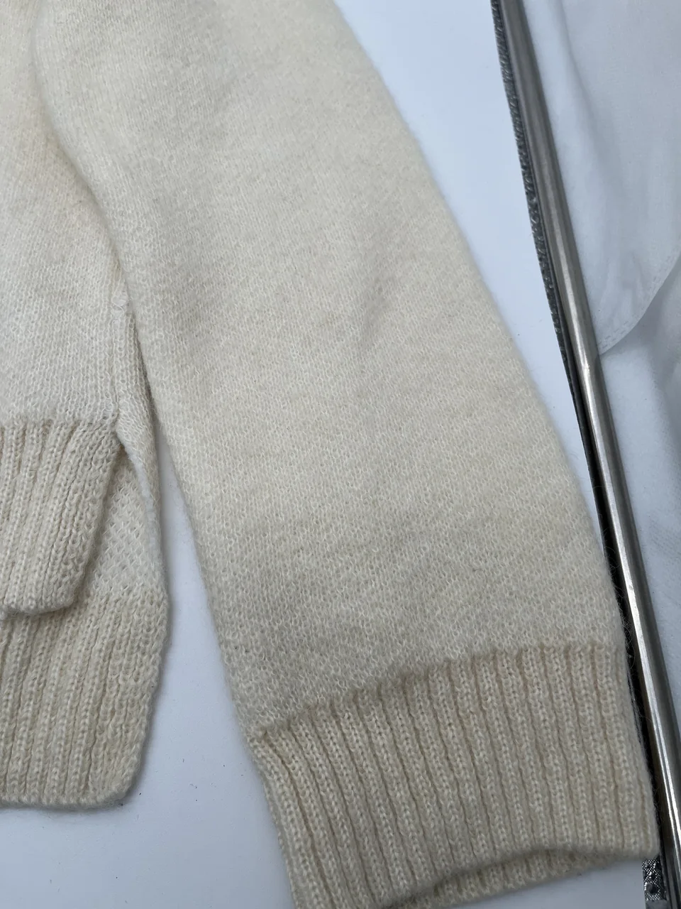 FENDI SWEATER (WHITE) view 3
