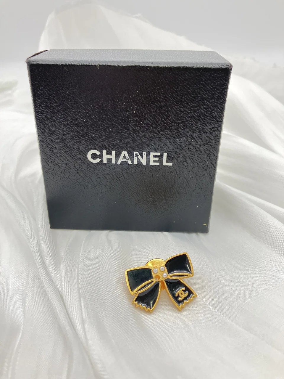 CHANEL RIBBON PIN BROOCH hover