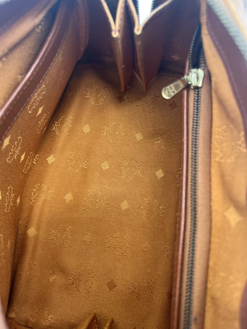 MCM TWO-WAY BAG (BROWN) view 9