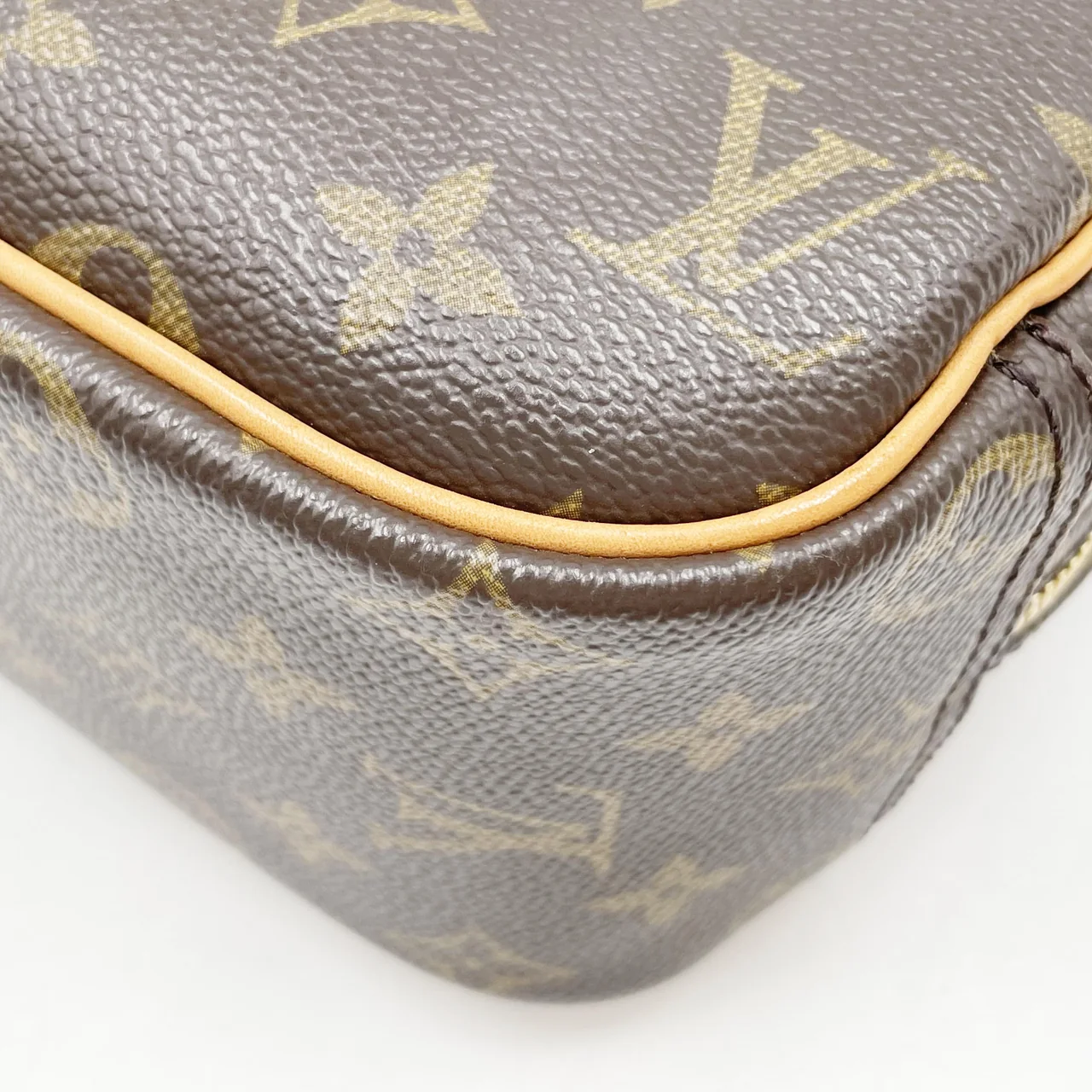 LV MONOGRAM TROUVILLE view 6