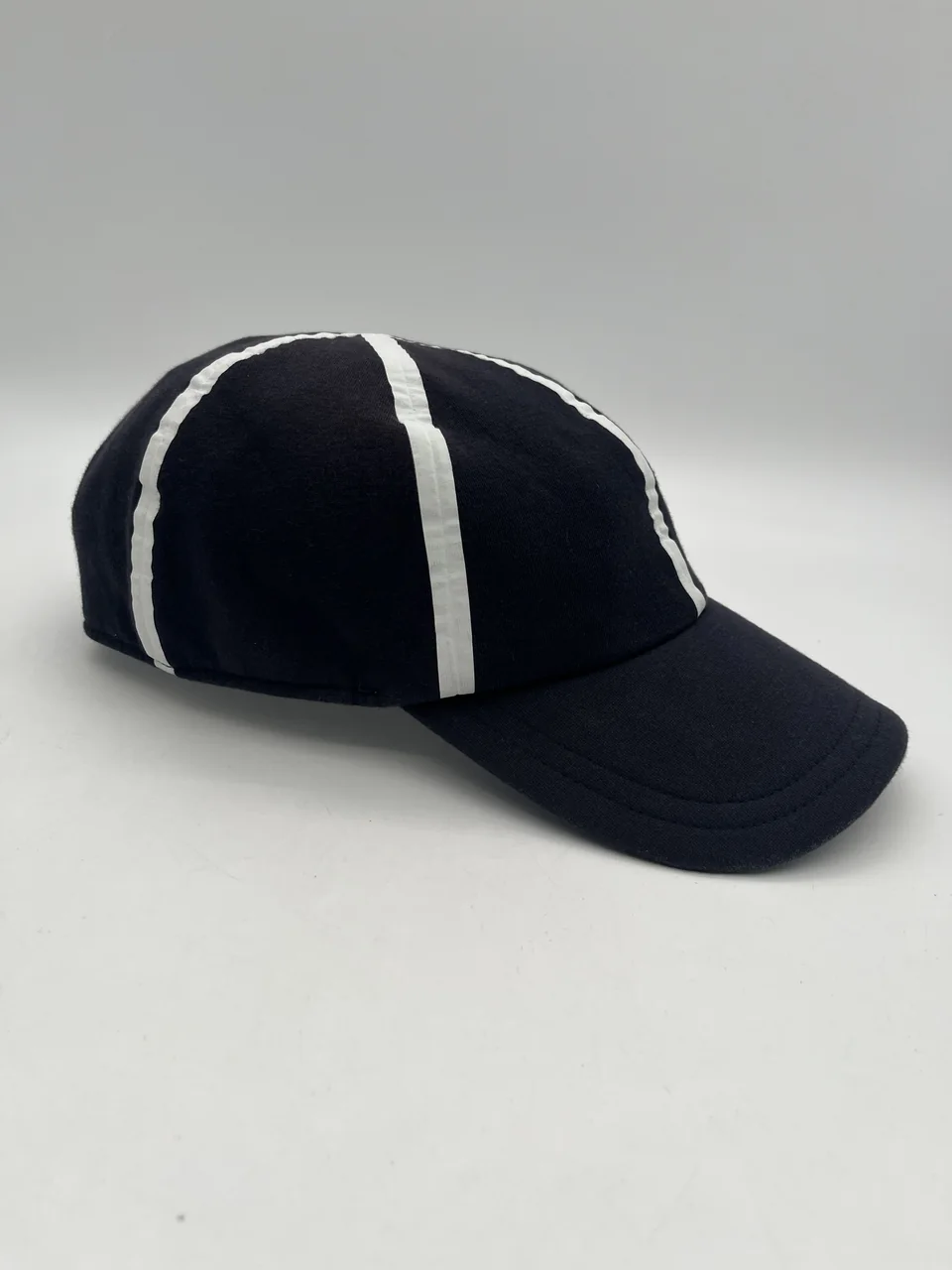 MONCLER HAT view 3