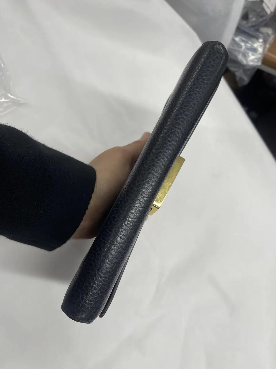 LV PORTEFEUILLE CAPUCINE view 4