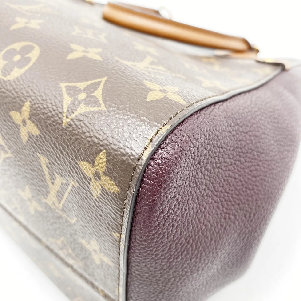 LV MONOGRAM FOLD TOTE MM view 5