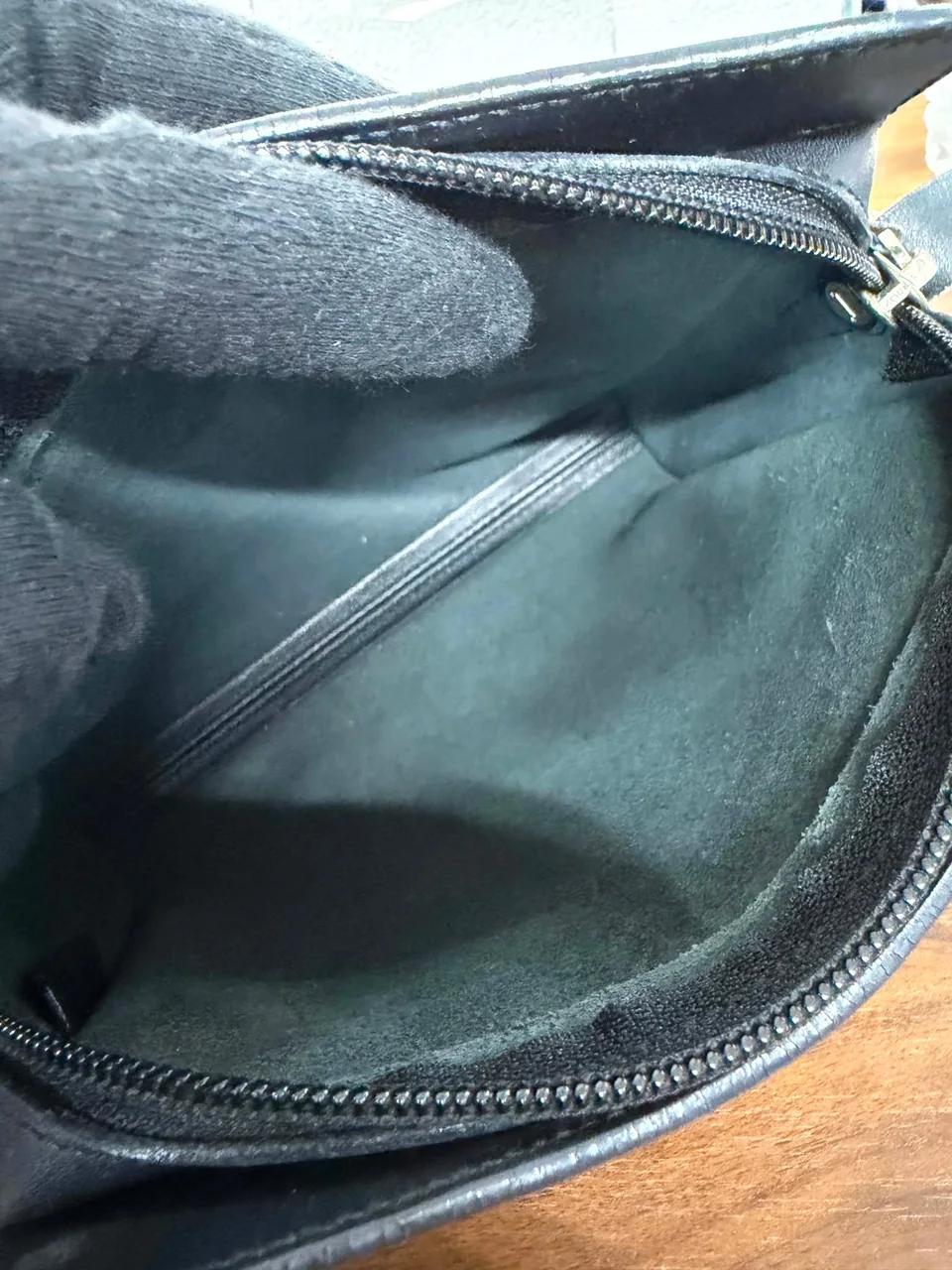 LOEWE SHOULDER BAG (BLACK) view 3