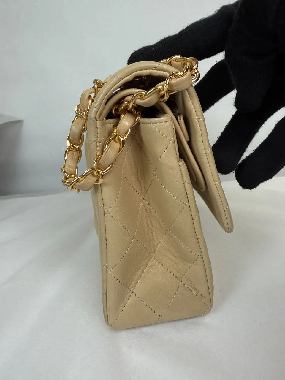 CHANEL MATELASSE 25 DOUBLE FLAP view 4