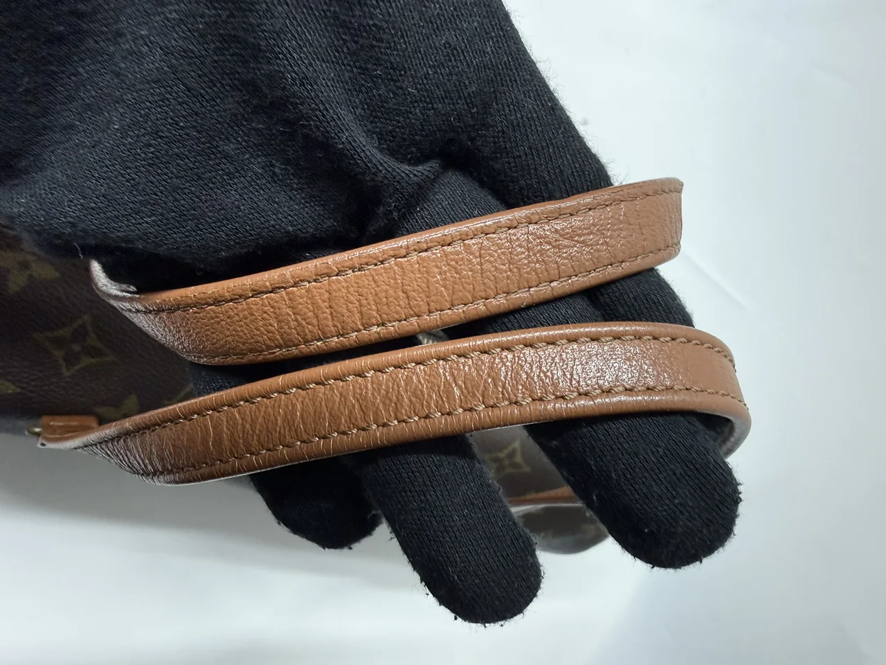 LV MONOGRAM PAPILLON view 7